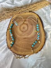 Load image into Gallery viewer, Amira Glasses Chain - Gold Plated
