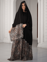 Load image into Gallery viewer, Isdal Basma - Satin and Viscose
