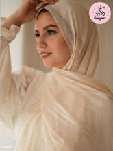 Load image into Gallery viewer, Eva Scarf - Turkish Rafil Crinkle

