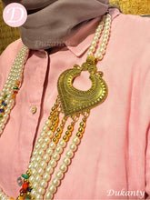 Load image into Gallery viewer, Noura Necklace - Pearl Stones
