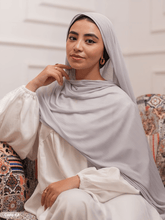 Load image into Gallery viewer, Sahar Scarf - Kuwaiti Damas
