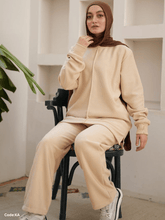 Load image into Gallery viewer, Maram Suit - Cardone
