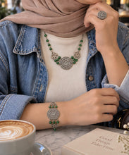 Load image into Gallery viewer, Arabian Heritage Set - Green Agate
