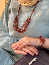 Load image into Gallery viewer, Camilla Delicate Set - Broken Agate Stones
