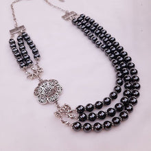 Load image into Gallery viewer, Mariam Hematite Set
