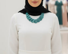 Load image into Gallery viewer, Turquoise Short Necklace
