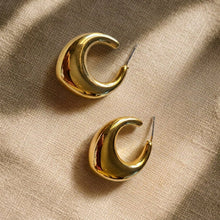 Load image into Gallery viewer, Leen Earrings - Stainless Steel
