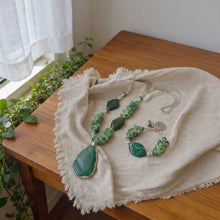 Load image into Gallery viewer, Emerald Queen Agate Set
