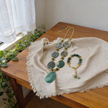 Load image into Gallery viewer, Green Royal Agate Set
