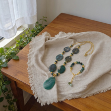 Load image into Gallery viewer, Green Royal Agate Set
