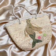 Load image into Gallery viewer, Sola Handmade Bag - Wicker
