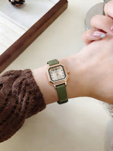 Load image into Gallery viewer, Bayan Watch
