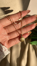 Load image into Gallery viewer, Amanda Necklace - Stainless Steel
