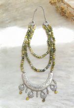 Load image into Gallery viewer, Farha Necklace - Agate Stones
