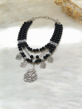 Load image into Gallery viewer, Dalal Elegant Necklase
