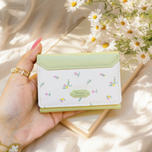 Load image into Gallery viewer, Floral Wallet
