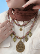 Load image into Gallery viewer, Mirag Elegant Necklase

