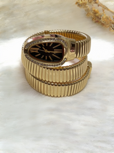 Load image into Gallery viewer, Snake Shape Watch
