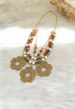 Load image into Gallery viewer, Raghad Necklace - Agate Stones
