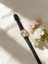Load image into Gallery viewer, Victoria Watch
