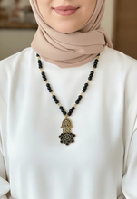Load image into Gallery viewer, Yasmina Necklace - Agate Stones
