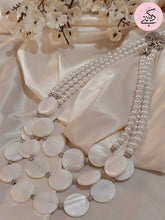 Load image into Gallery viewer, Isabella Delicate Necklace - Seashells and Spanish pearls Stones
