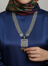 Load image into Gallery viewer, Najwa Necklace
